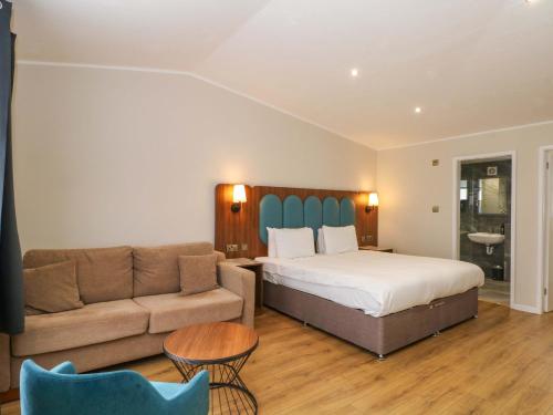 Hotellet från utsidan, Deer Lodge in Charnock Richard