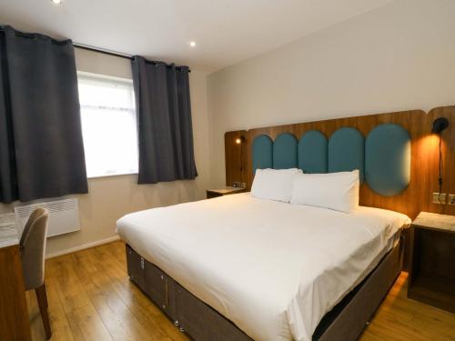 Hotellet från utsidan, Owl Lodge in Charnock Richard