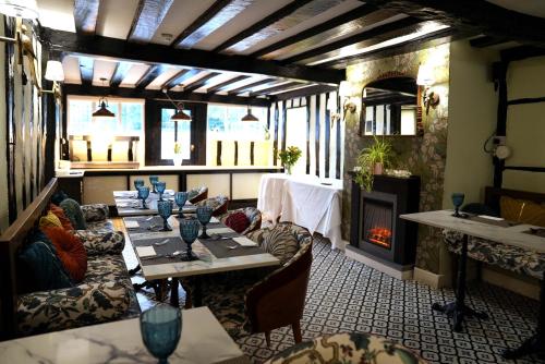 Restaurant, Tudor Lodge Hotel in Greater London North West