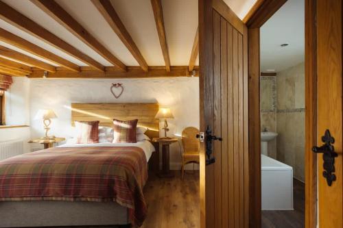 Meadow View Country Escape with Hot Tub in Wiston