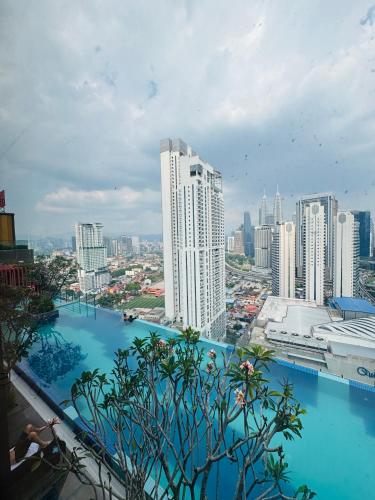 Majestic Infinity Pool KL - image 8