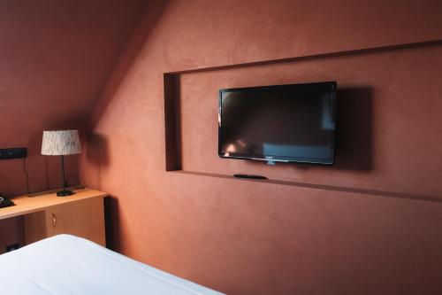 Albion Hotel - Ypres, Belgium - Updated 2026: Hotel prices and reviews ...