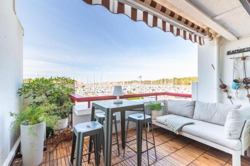 Vela - charmant appartement vue sur le port