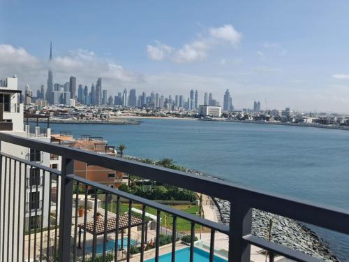 Le Ciel - 2BR Beachfront with Amazing City and Burj Khalifa View - image 5
