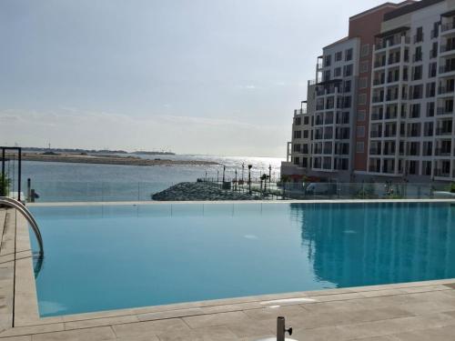 Le Ciel - 2BR Beachfront with Amazing City and Burj Khalifa View - image 13
