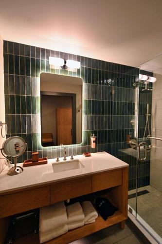 Shilo Inn Portland Airport - image 16