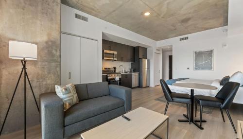 Sentral Forme Houston - image 8