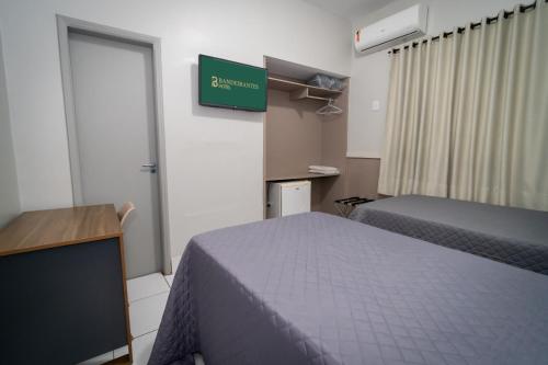 2 twin beds
