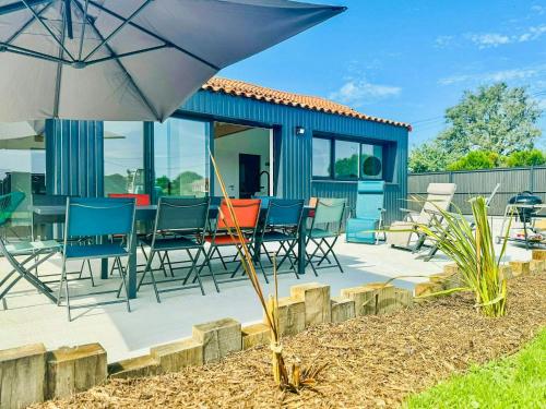 Cottage With Spa Between Beaches And Puy Du Fou - Location saisonnière - La Roche-sur-Yon