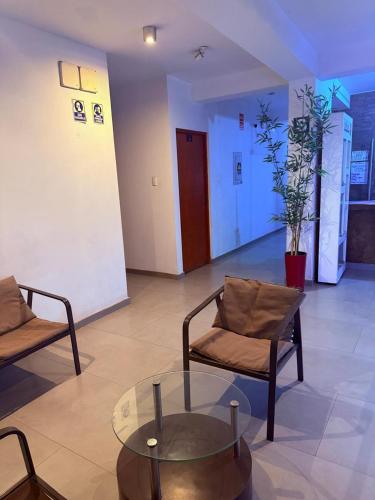 HOSTAL LUXUS CASMa