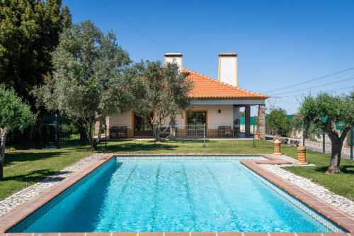 Casa Com Piscina Privada Em Palmela - Jardim & Estacionamento - Setúbal