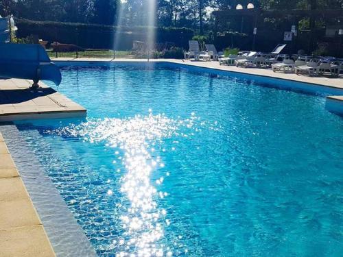Chalet avec terrasse - 6 pers. - API-1-52-2172 in Beaulieu-sur-Dordogne