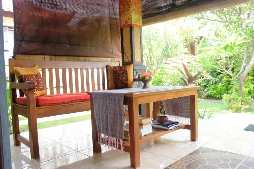 Balcony/terrace, Pondok Shindu Guest House in Pemuteran