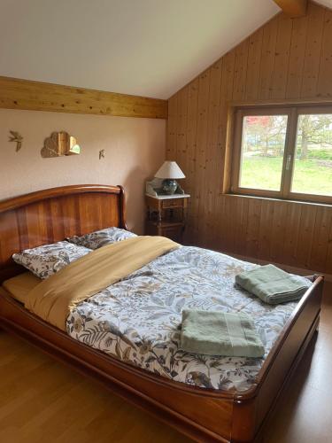 Chalet au bord d'un étang (Chalet au bord d'un etang) in Ueberstrass