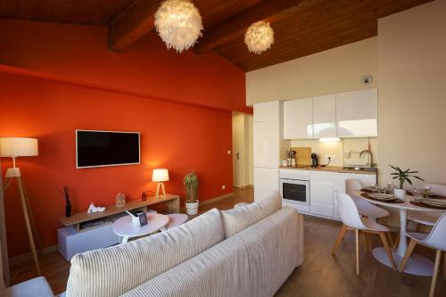 Chambre en colocation -terre ambree- centre - ville - parking - Aranc