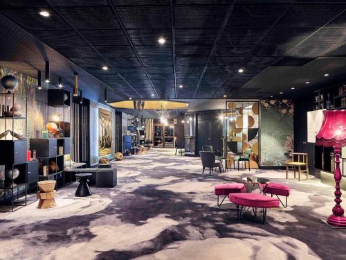 Зовнішній вигляд готелю, Novotel Marne La Vallee Collegien in Клолюжьян