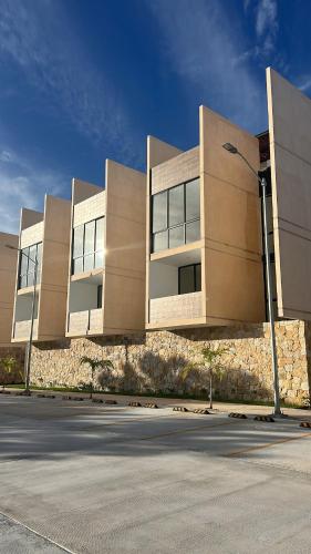 Condo with Pool, Amenities & CoWork