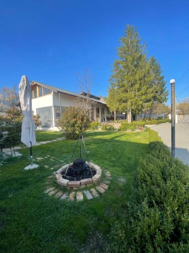 Casa de Vacanta Nora in Oveselu