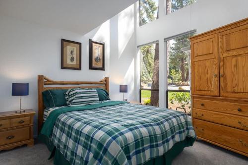 Twisted Retreat in Kings Beach (CA)