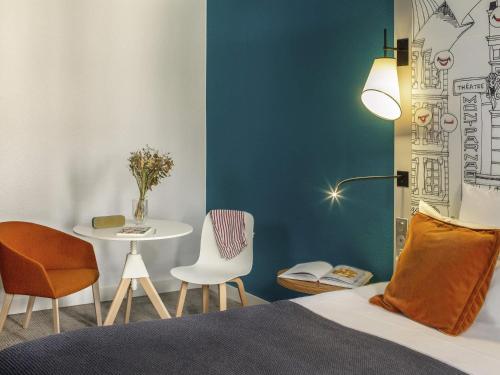 room detail thumbnail 0