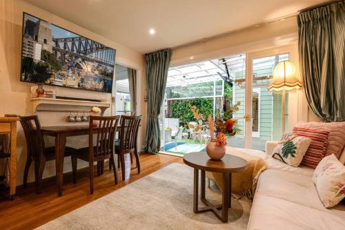 The Chelsea Cottage Alfresco Living East Redfern - image 8