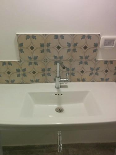 Legatia - image 4