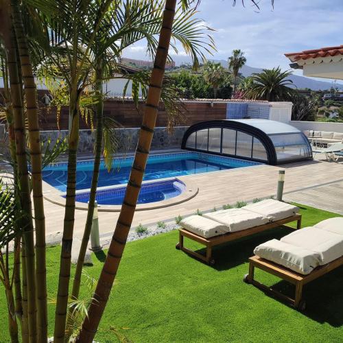 4 Bedroom Villa Pto Cruz-Private Pool-Jacuzzi-WiFi