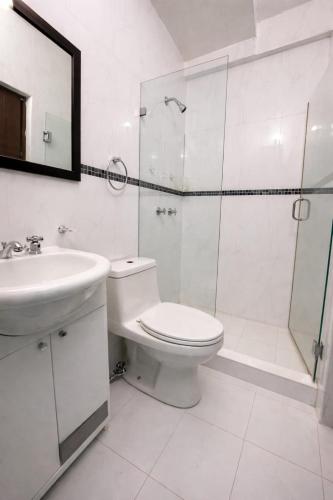Bathroom, Beautiful townhouse close to the beach in Puerto La Cruz
