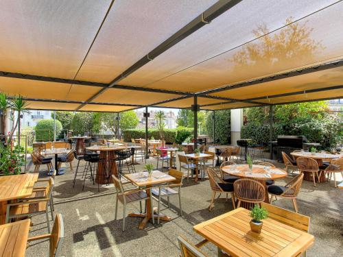 ห้องอาหาร, ไอบิส มาร์แซย์ เซ็นเตอร์ แกร์ แซงต์ ชาร์ลส์ (Ibis Marseille Centre Gare Saint Charles) in มาร์เซย์