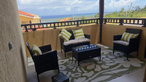 陽台/露台, Serenity Cove Falmouth- 3 Bedroom Oasis in 法爾茅斯