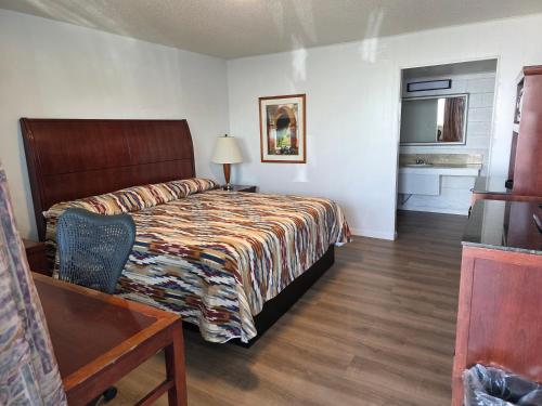 Economy Inn - Socorro