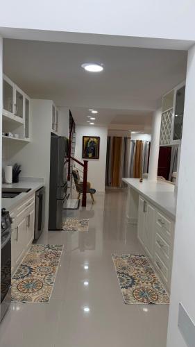 廚房, Serenity Cove Falmouth- 3 Bedroom Oasis in 法爾茅斯