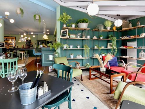 餐廳, ibis Nantes Saint-Herblain in 聖埃爾布蘭