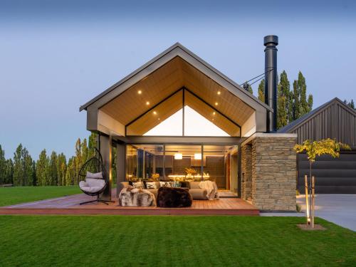 المنظر الخارجي, D&D Lodge - Central Otago Architectural Retreat in الكسندرا