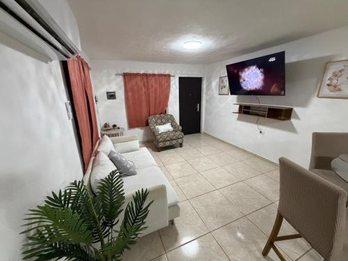 Departamento 2 habitaciones con patio y estacionamiento in Ciudad Acuna