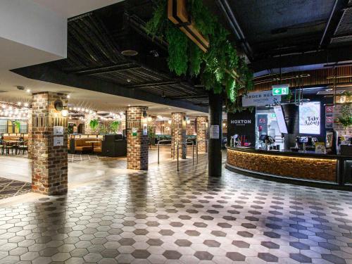 مطعم, Mercure Sydney Liverpool in ليفر بول