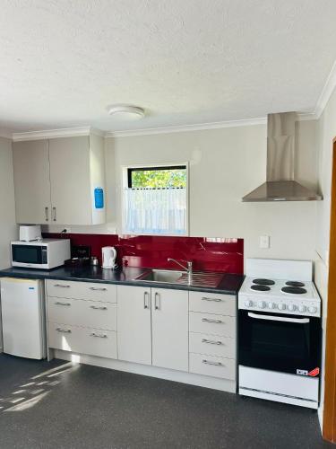 廚房, Academy Lodge Motel in 阿什伯頓