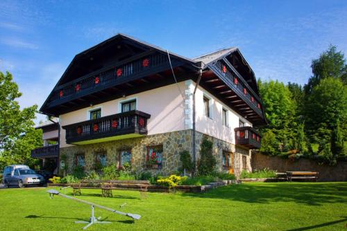 Tourist farm Gričnik - Hotel - Resnik