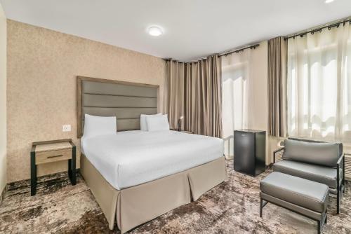 The Hue Hotel, Ascend Hotel Collection in Kamloops, Canada