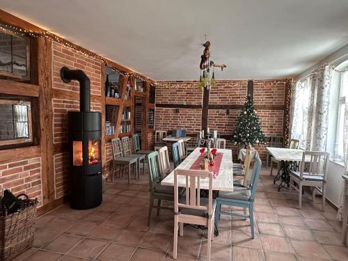 Alte Küsterei Hohen Mistorf, ganzes Haus (Alte Kusterei Hohen Mistorf, ganzes Haus) in Alt Suhrkow