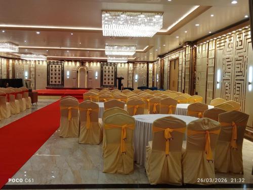 Hotel Shreeja Central in Bhawanipatna