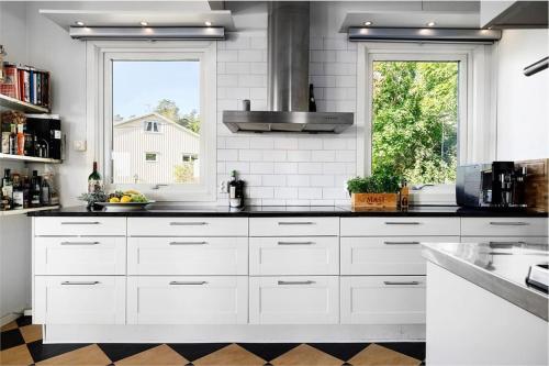 Exclusive villa with a stunning view in Sigtuna