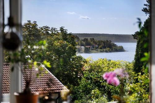Exclusive villa with a stunning view in Sigtuna