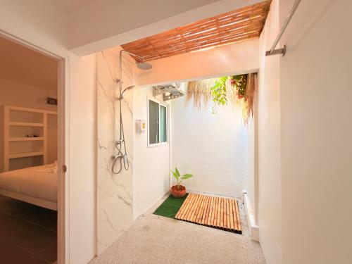 Suite, executive