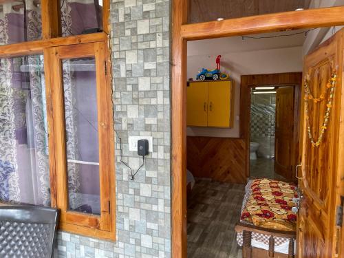 Eagle Eye Homestays in Manali