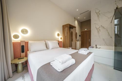 Omma Suites Room Type - Queen Suite with Spa Bath Omma Suites Room Type - Queen Suite with Spa Bath