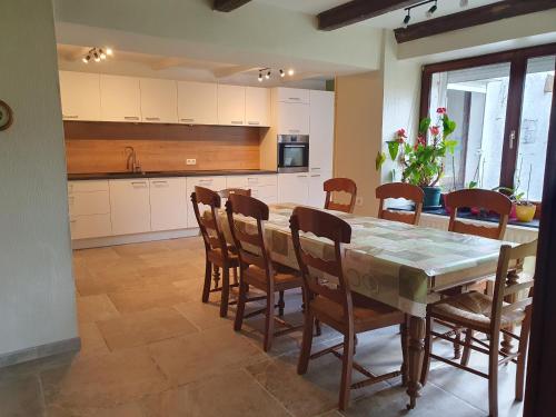 Sur la Rive Vierre in 希尼