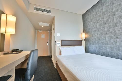 Single Room - Non-Smoking