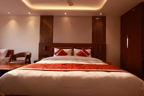 RLS Hotels Greater Noida Near Expo Centre & Mart - image 4