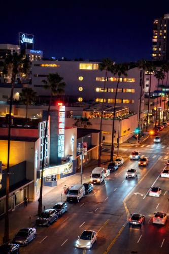 Hollywood Penthouse with Balcony Pool and Hollywood sign View with Free parking, Los Angeles (fotografie 6)